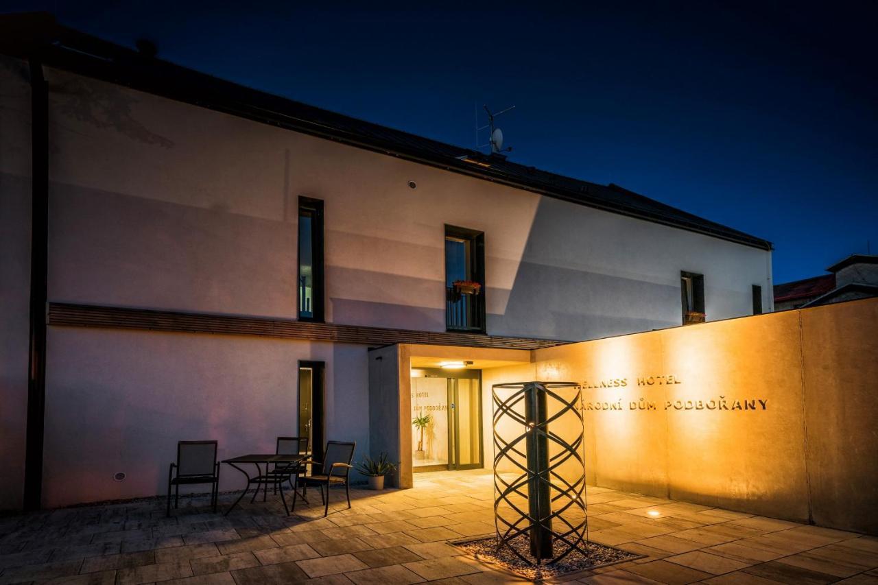 Národní dům Podbořany Podborany Exterior foto