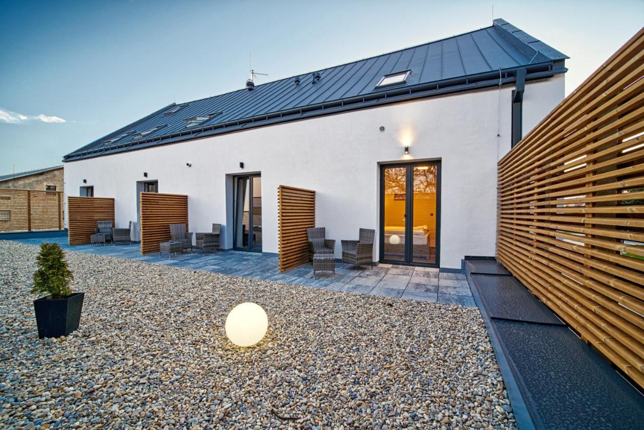 Národní dům Podbořany Podborany Exterior foto