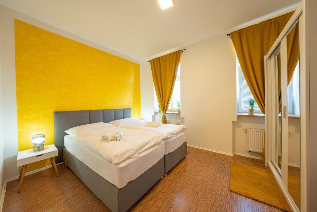 Národní dům Podbořany Podborany Exterior foto