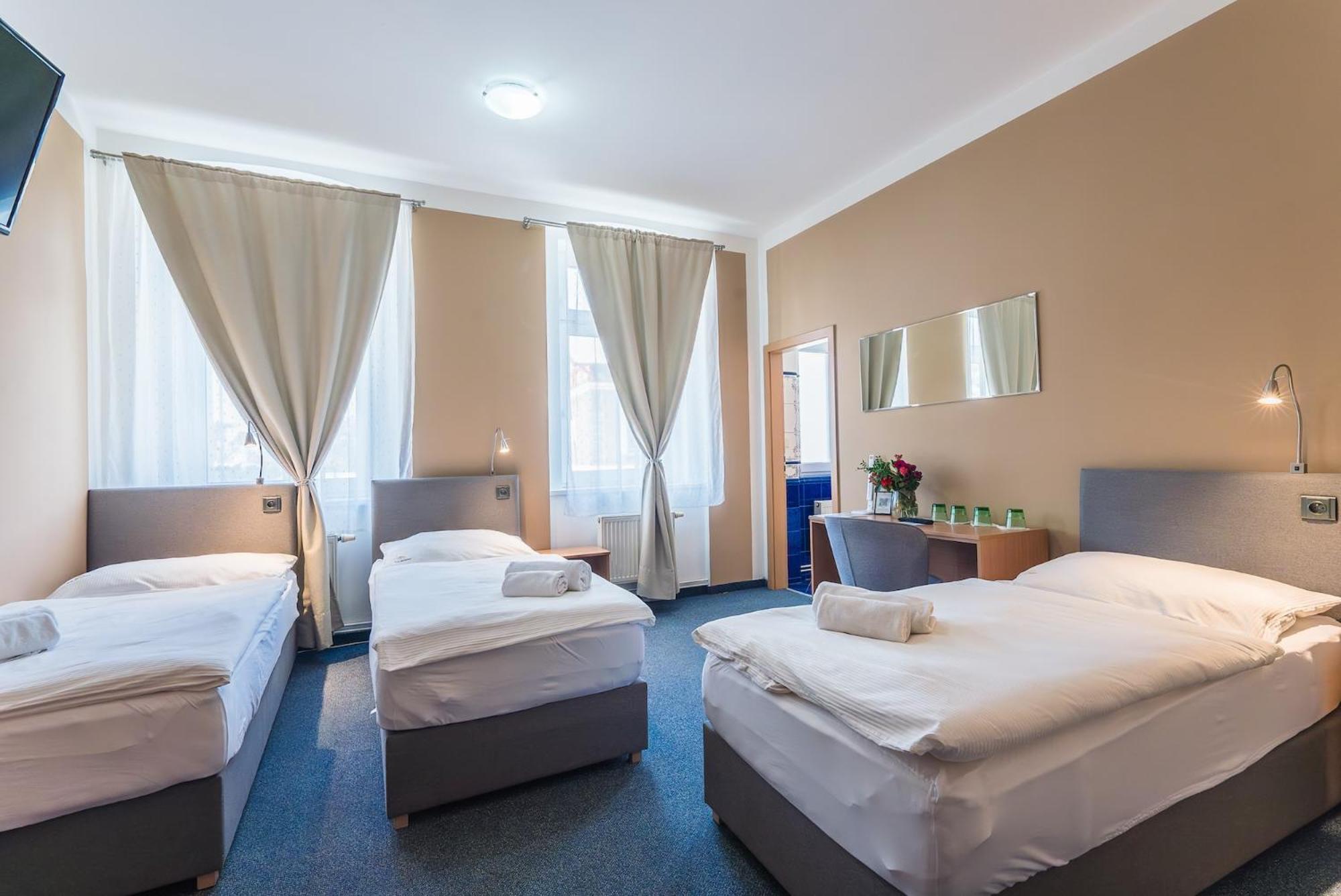 Národní dům Podbořany Podborany Exterior foto